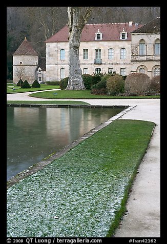 Pond and Abbot's lodging, Fontenay Abbey. Burgundy, France