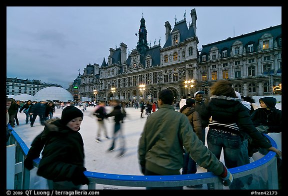 Skating rink, Hotel de Ville. Paris, France (color)