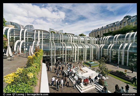 Forum des Halles. Paris, France (color)