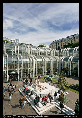 Forum des Halles shopping center. Paris, France (color)