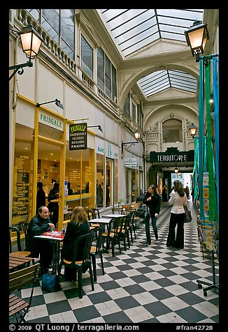 Eatery in covered passage. Paris, France (color)