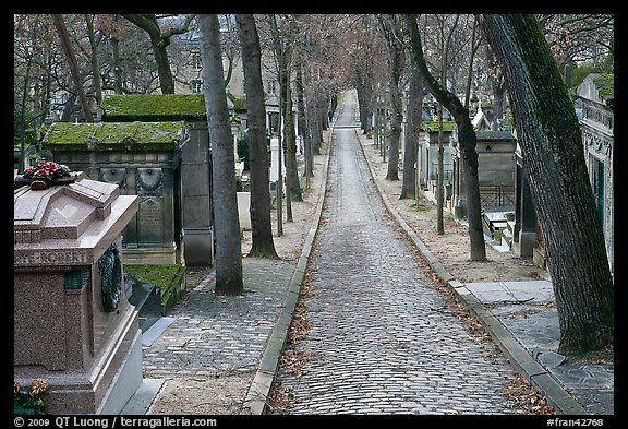 Alley and tombs in winter, Pere Lachaise cemetery. Paris, France (color)