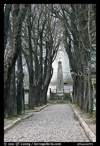 Trees and memorial, Pere Lachaise cemetery. Paris, France