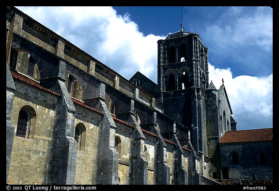 Side of the Romanesque church of Vezelay. Burgundy, France