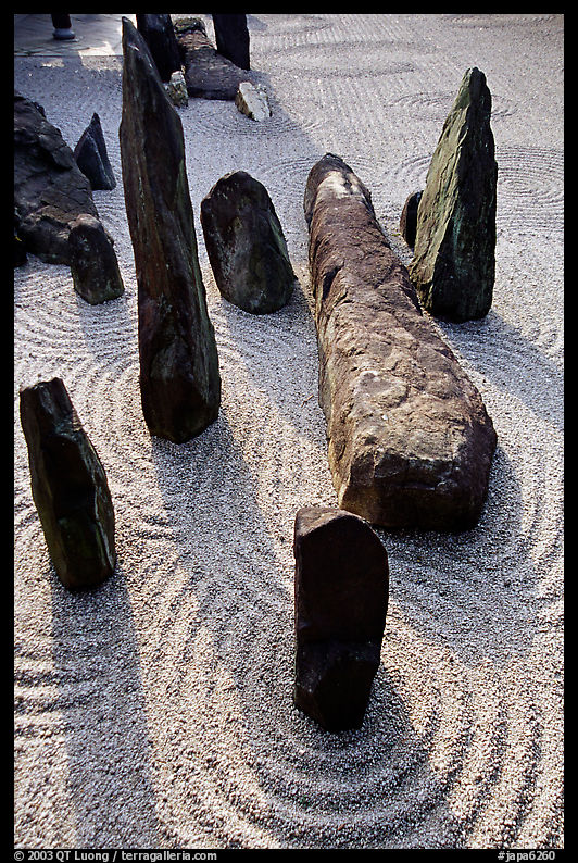 Classic rock and raked gravel Zen garden, Tofuju-ji Temple. Kyoto, Japan