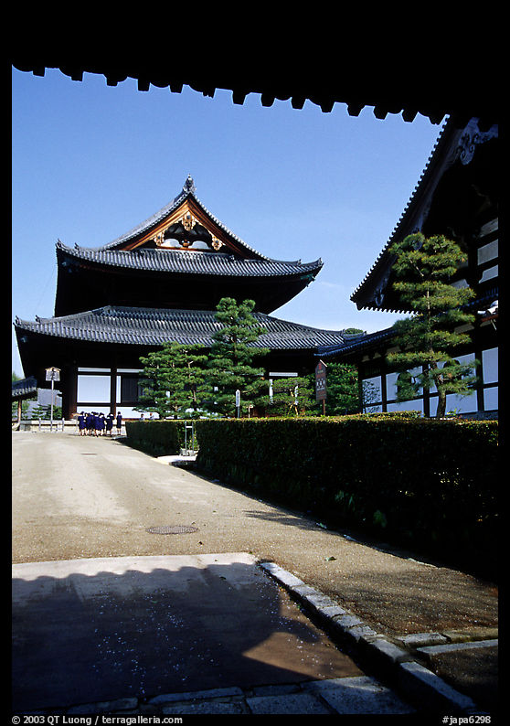 Entrance of the Tofuju-ji Temple, one of the city's five main Zen temples. Kyoto, Japan