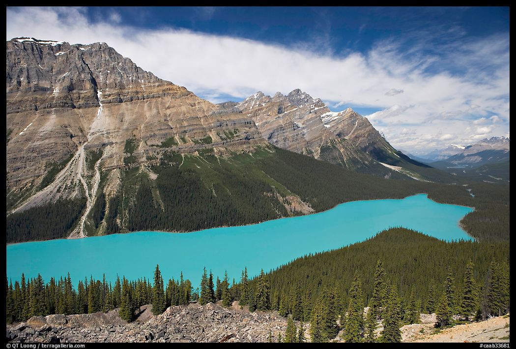 Peyto Lake and Cauldron Peak, mid-day. Banff National Park, Canadian Rockies, Alberta, Canada