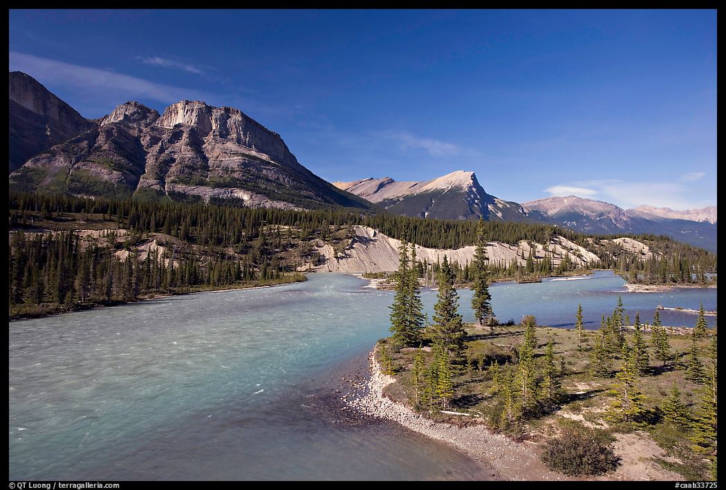 Saskatchevan River. Banff National Park, Canadian Rockies, Alberta, Canada