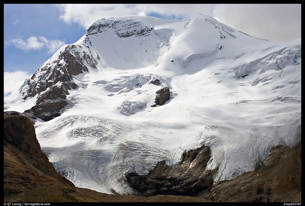 Hanging glacier on Mount Athabasca. Jasper National Park, Canadian Rockies, Alberta, Canada