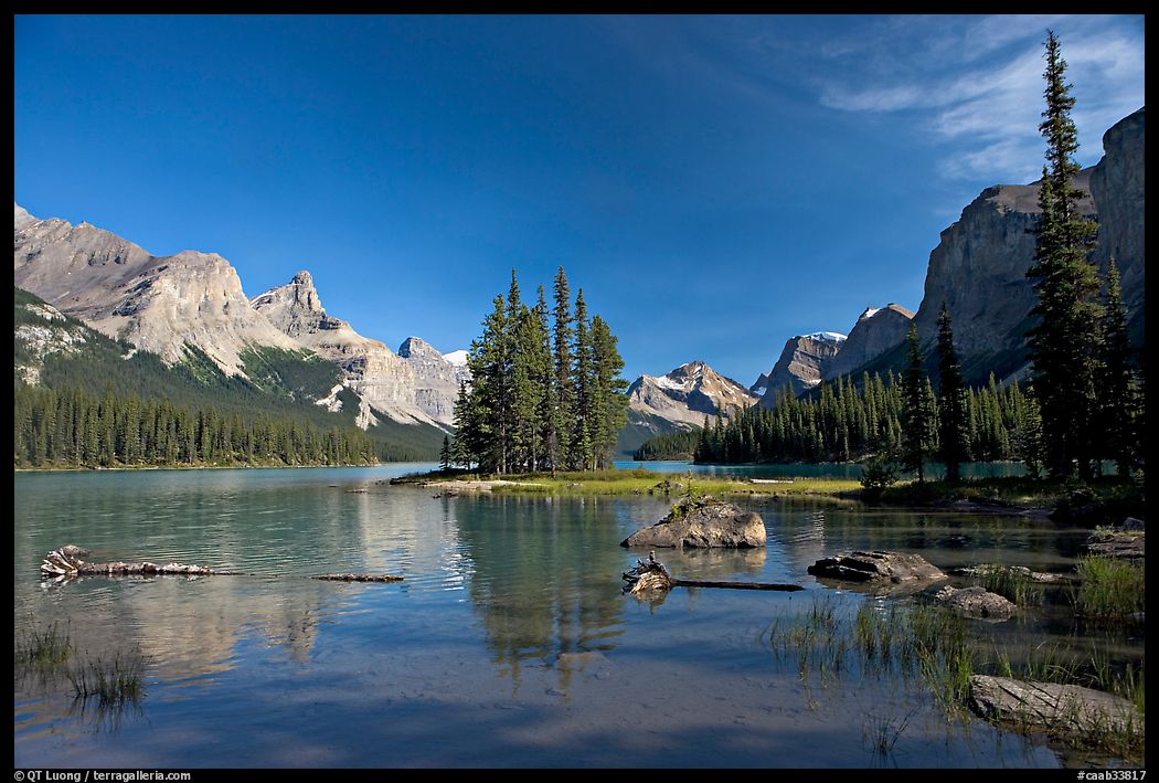 Spirit Island and Maligne Lake, afternoon. Jasper National Park, Canadian Rockies, Alberta, Canada