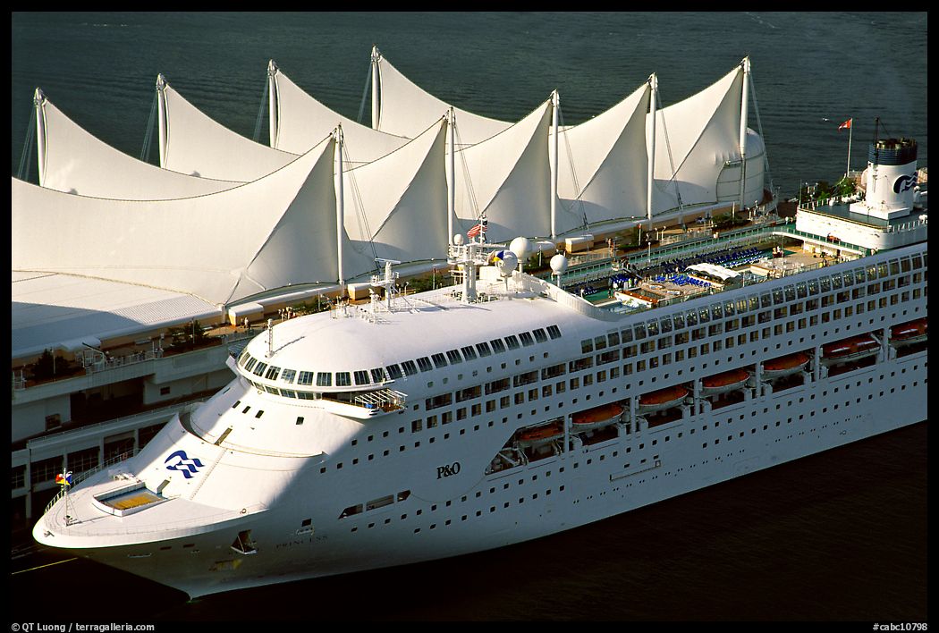 sail-like roof of Canada Place and cruise ship. Vancouver, British Columbia, Canada