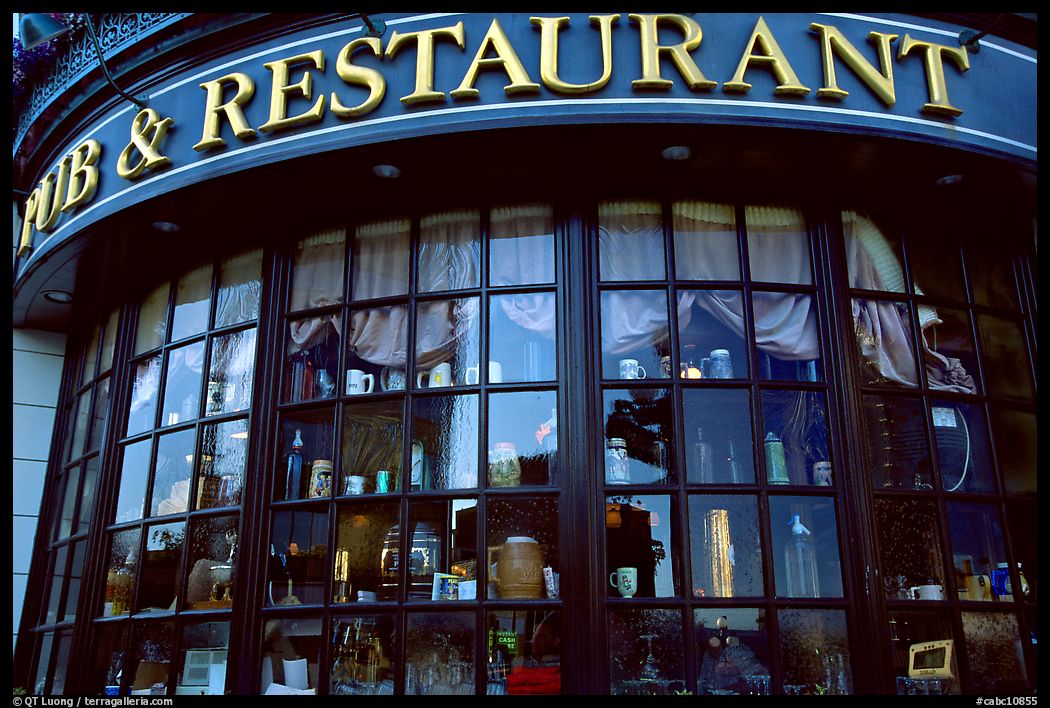 Pub and restaurant windows. Victoria, British Columbia, Canada