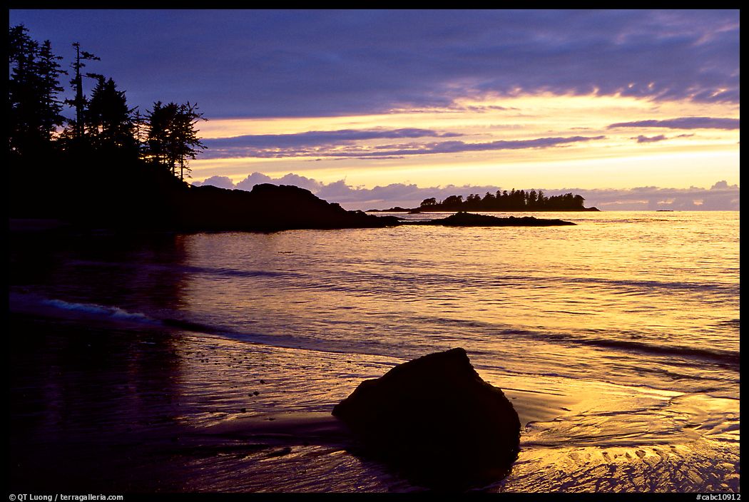 Rock and bay at sunset, Half-moon bay. Pacific Rim National Park, Vancouver Island, British Columbia, Canada