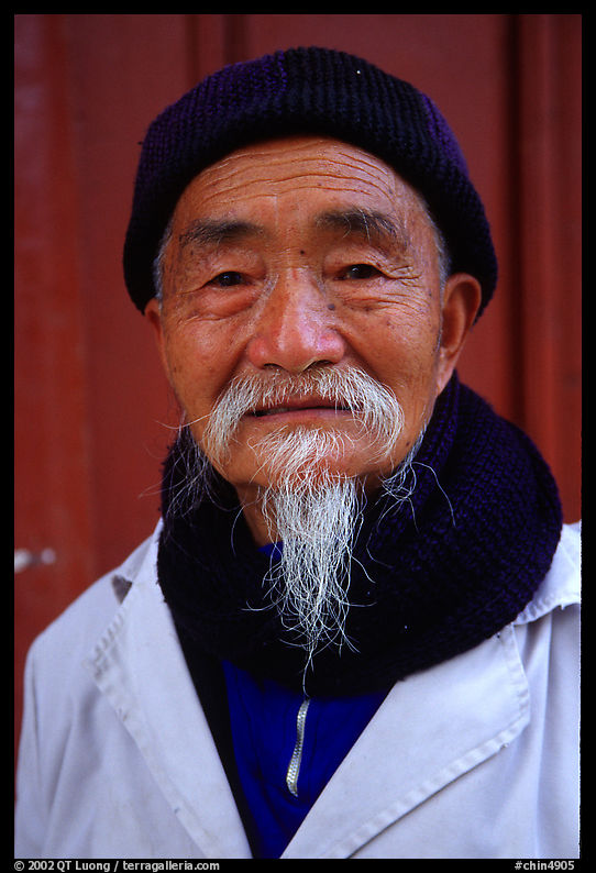 Dr Ho, famous herborist doctor. Baisha, Yunnan, China
