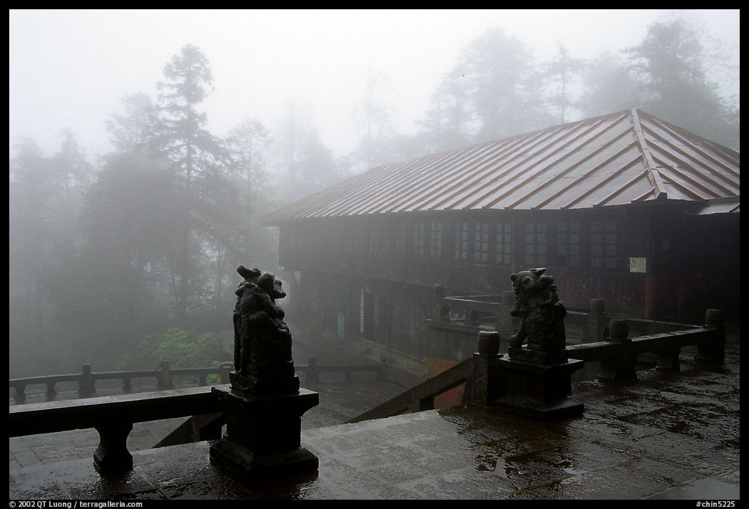 Xiangfeng temple in mist. Emei Shan, Sichuan, China