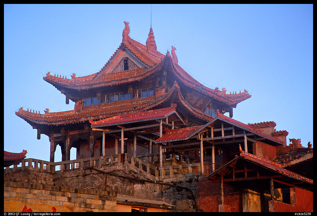 Jinding Si (Golden Summit) temple in the evening. Emei Shan, Sichuan, China