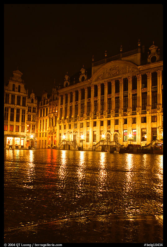 Grand Place at night. Brussels, Belgium