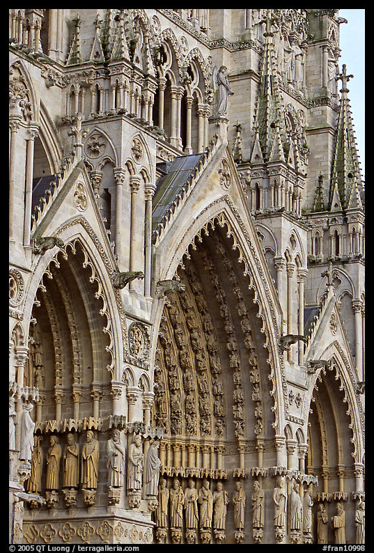 Side view of Cathedral facade, Amiens. France