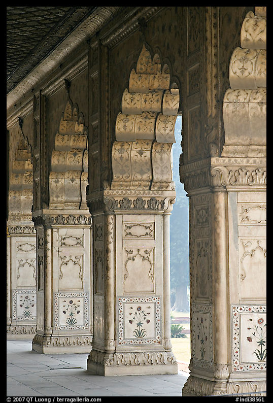 Marble columns,  Royal Baths, Red Fort. New Delhi, India