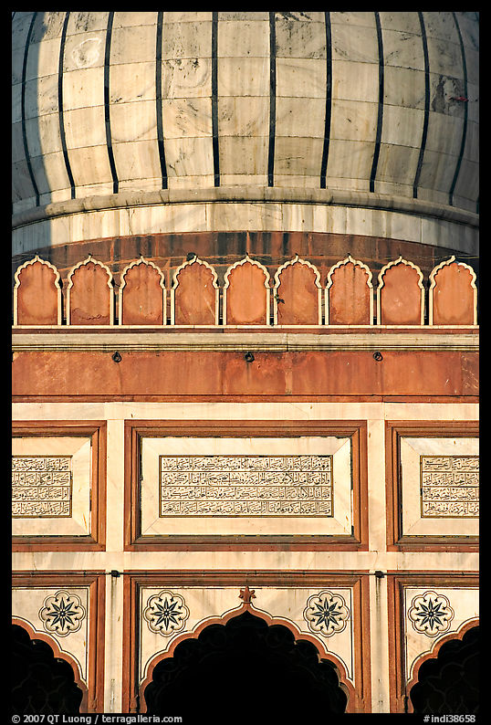 Dome and arches detail, Jama Masjid. New Delhi, India