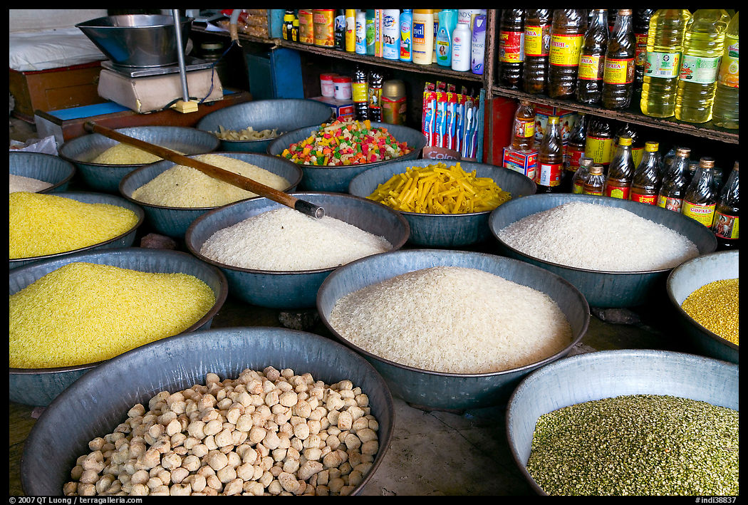 Grains and other groceries, Sardar market. Jodhpur, Rajasthan, India