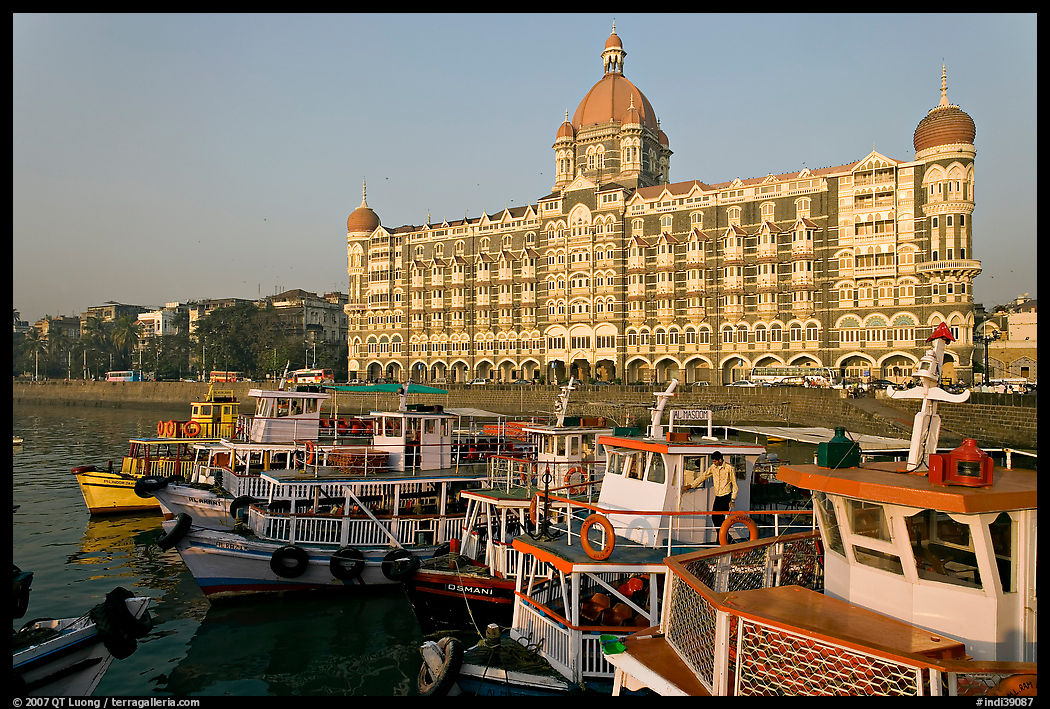 Tour boats and Taj Mahal Palace Hotel. Mumbai, Maharashtra, India