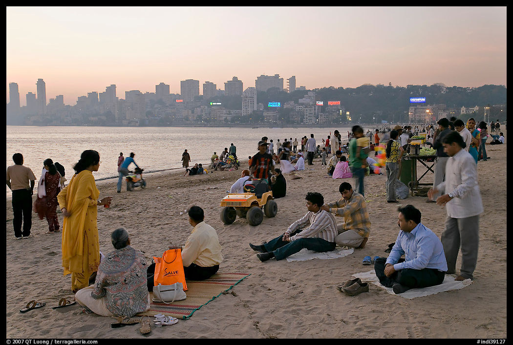 Chowpatty Beach, sunset. Mumbai, Maharashtra, India