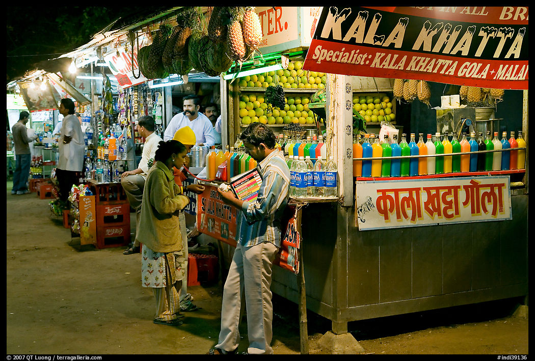 Drinks stall at night, Chowpatty Beach. Mumbai, Maharashtra, India