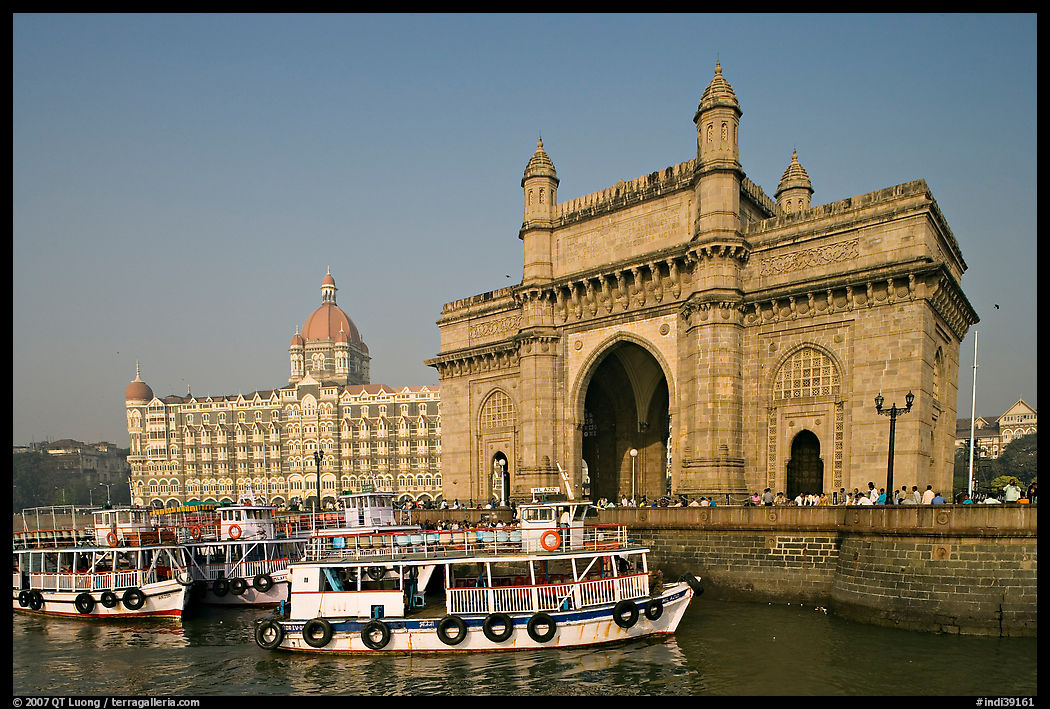Gateway of India and Taj Mahal Palace, morning. Mumbai, Maharashtra, India