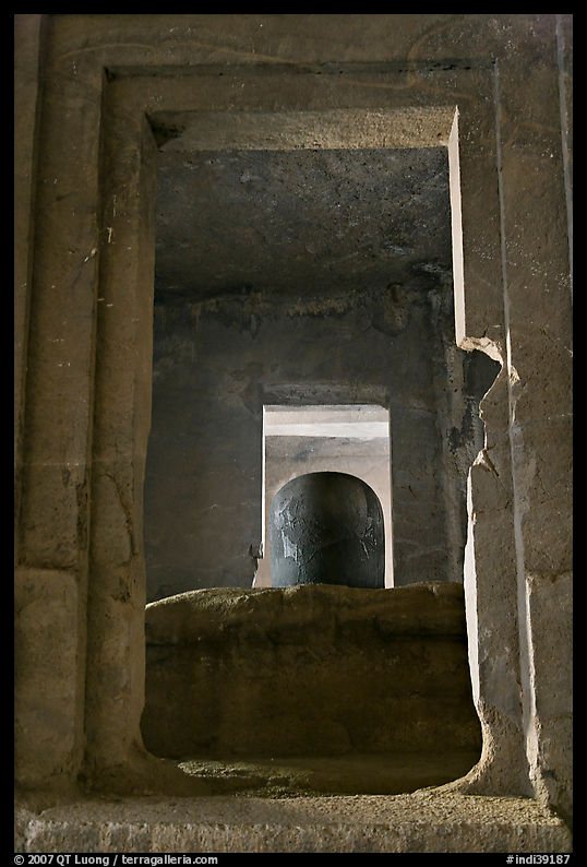Linga in Sanctorum of Siva shrine, Elephanta caves. Mumbai, Maharashtra, India