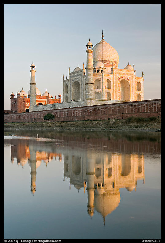 Taj Mahal and Jawab reflected in Yamuna River. Agra, Uttar Pradesh, India