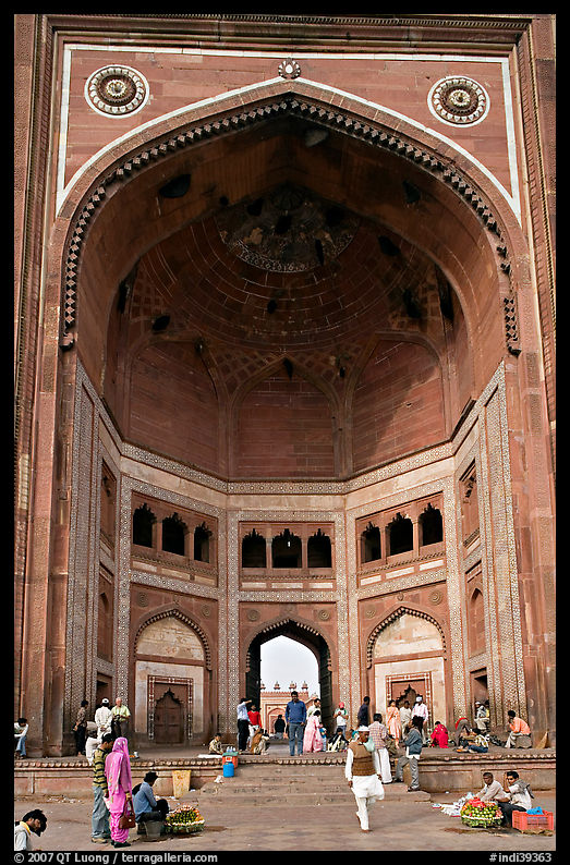 Buland Darwaza (Victory Gate), Dargah mosque. Fatehpur Sikri, Uttar Pradesh, India