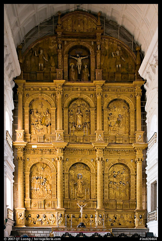 Main altar, dedicated to St Catherine of Alexandria, Se Cathedral , Old Goa. Goa, India