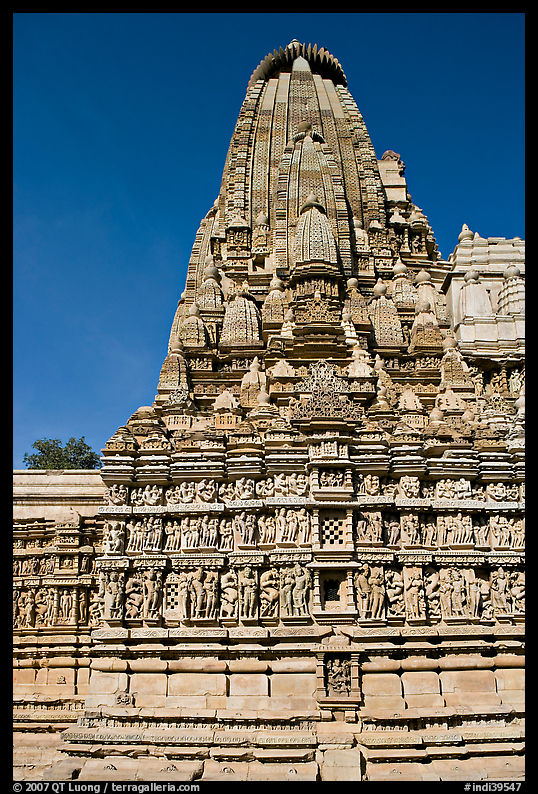 Parsvanatha, the largest of the Jain temple, Eastern Group. Khajuraho, Madhya Pradesh, India