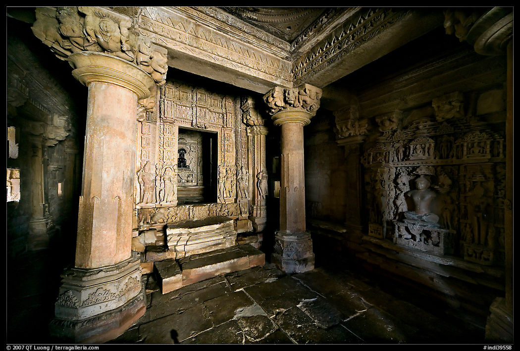 Jain temple interior, Parsvanatha temple, Eastern Group. Khajuraho, Madhya Pradesh, India