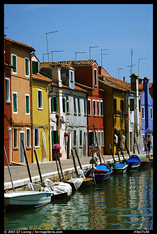 Canal lined with brightly painted houses, Burano. Venice, Veneto, Italy