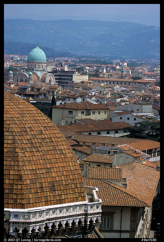 The city, with Dome by Brunelleschi in the foreground. Florence, Tuscany, Italy