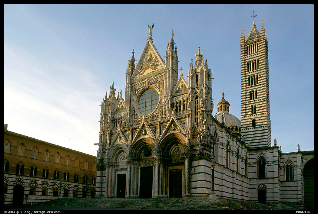 Duomo, late afternoon. Siena, Tuscany, Italy