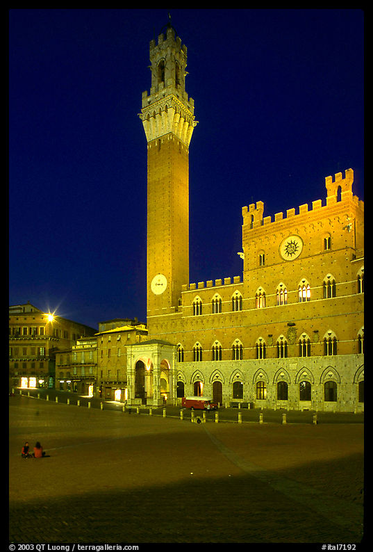 Piazza Del Campo and Palazzo Pubblico at night. Siena, Tuscany, Italy