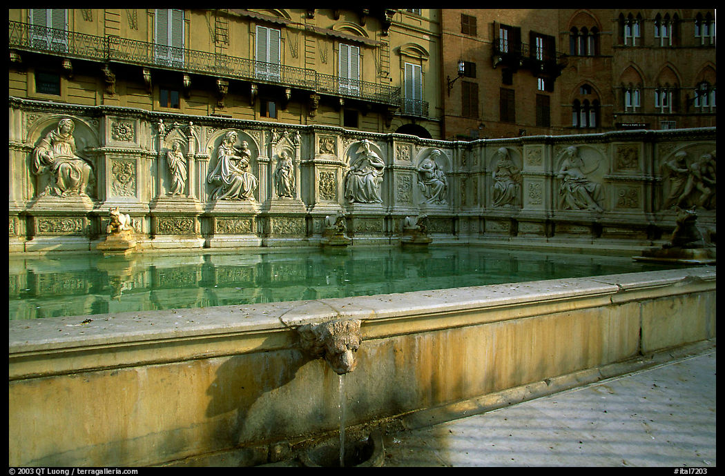 15th century Fonte Gaia (Gay Fountain) on Il Campo. Siena, Tuscany, Italy