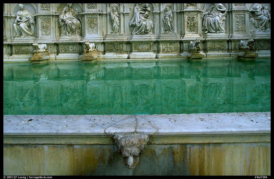 15th century Fonte Gaia (Gay Fountain) on Il Campo. Siena, Tuscany, Italy