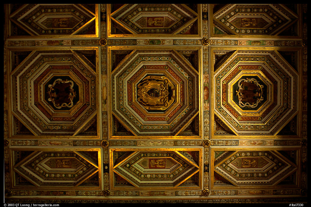 Ornemented ceilling, Villa d'Este. Tivoli, Lazio, Italy
