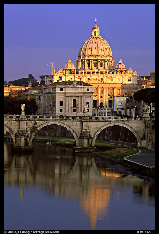 Bridge Sant'Angelo and Basilic Saint Peter, sunrise. Vatican City, Rome, Italy