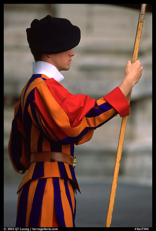 Swiss guard. Vatican City, Rome, Lazio, Italy