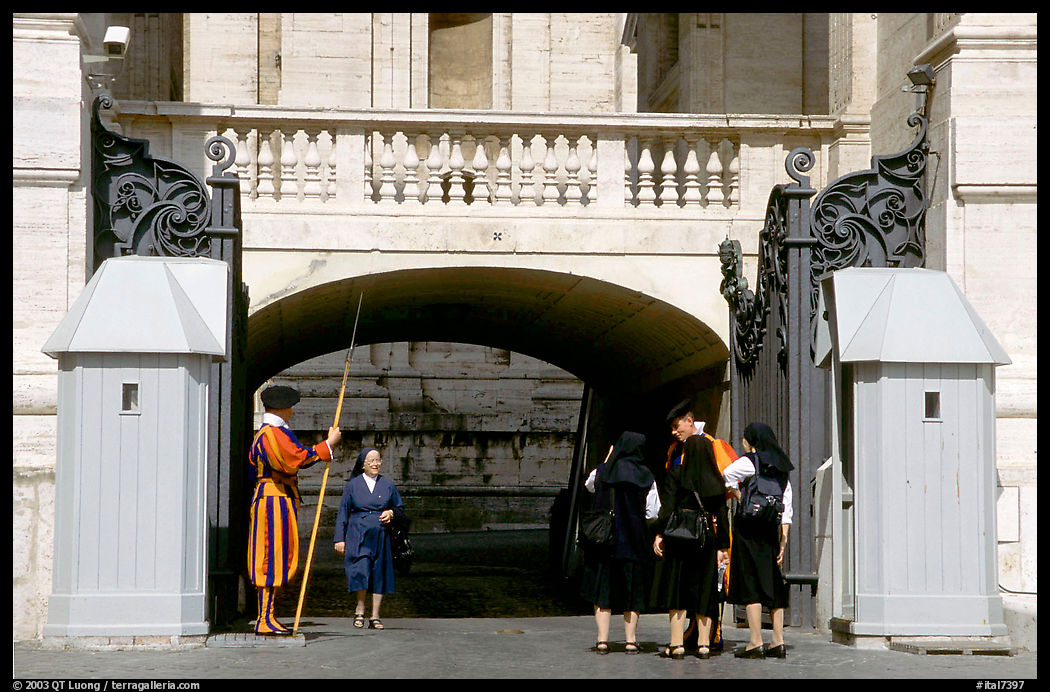 Swiss guards. Vatican City, Rome, Lazio, Italy
