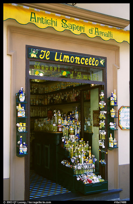 Store specializing in Lemoncelo, the local lemon-based liquor, Amalfi. Amalfi Coast, Campania, Italy