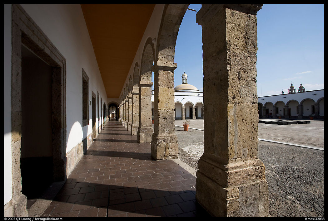 Deambulatory and main courtyard inside Hospicios de Cabanas. Guadalajara, Jalisco, Mexico