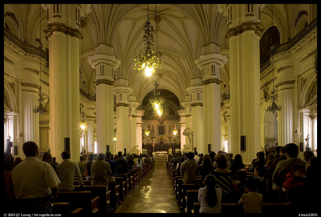 Evening mass in the Cathedral. Guadalajara, Jalisco, Mexico