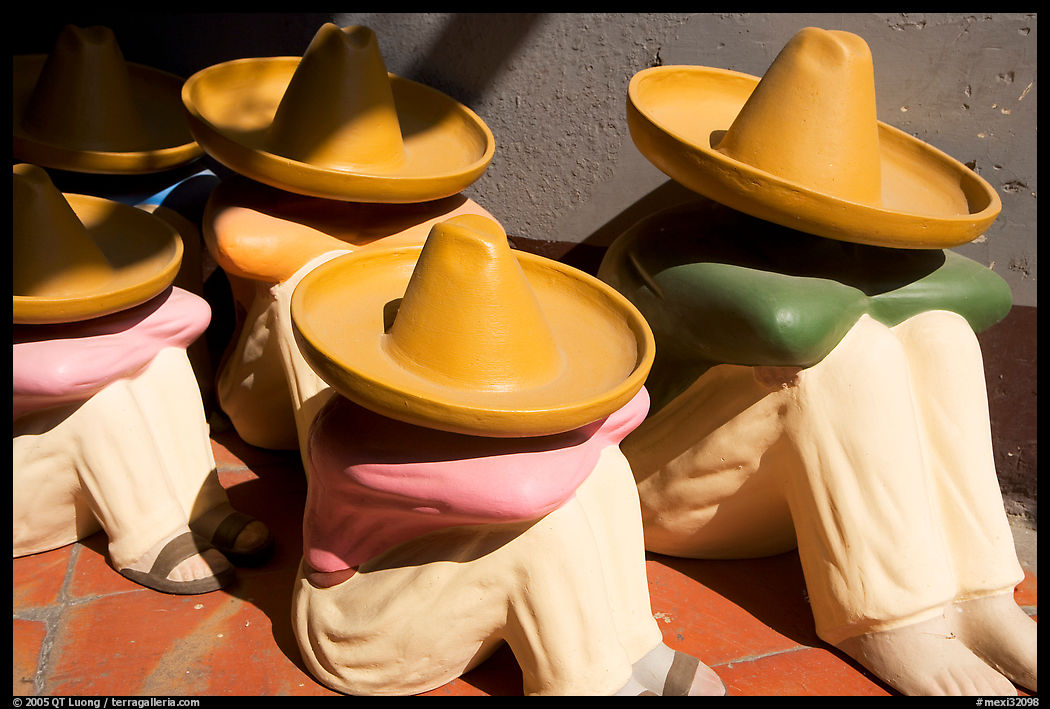 Ceramic statues of men with sombrero hats, Tlaquepaque. Jalisco, Mexico