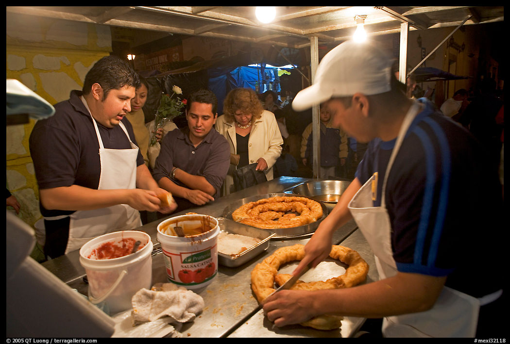 Street food stand by night, Tlaquepaque. Jalisco, Mexico